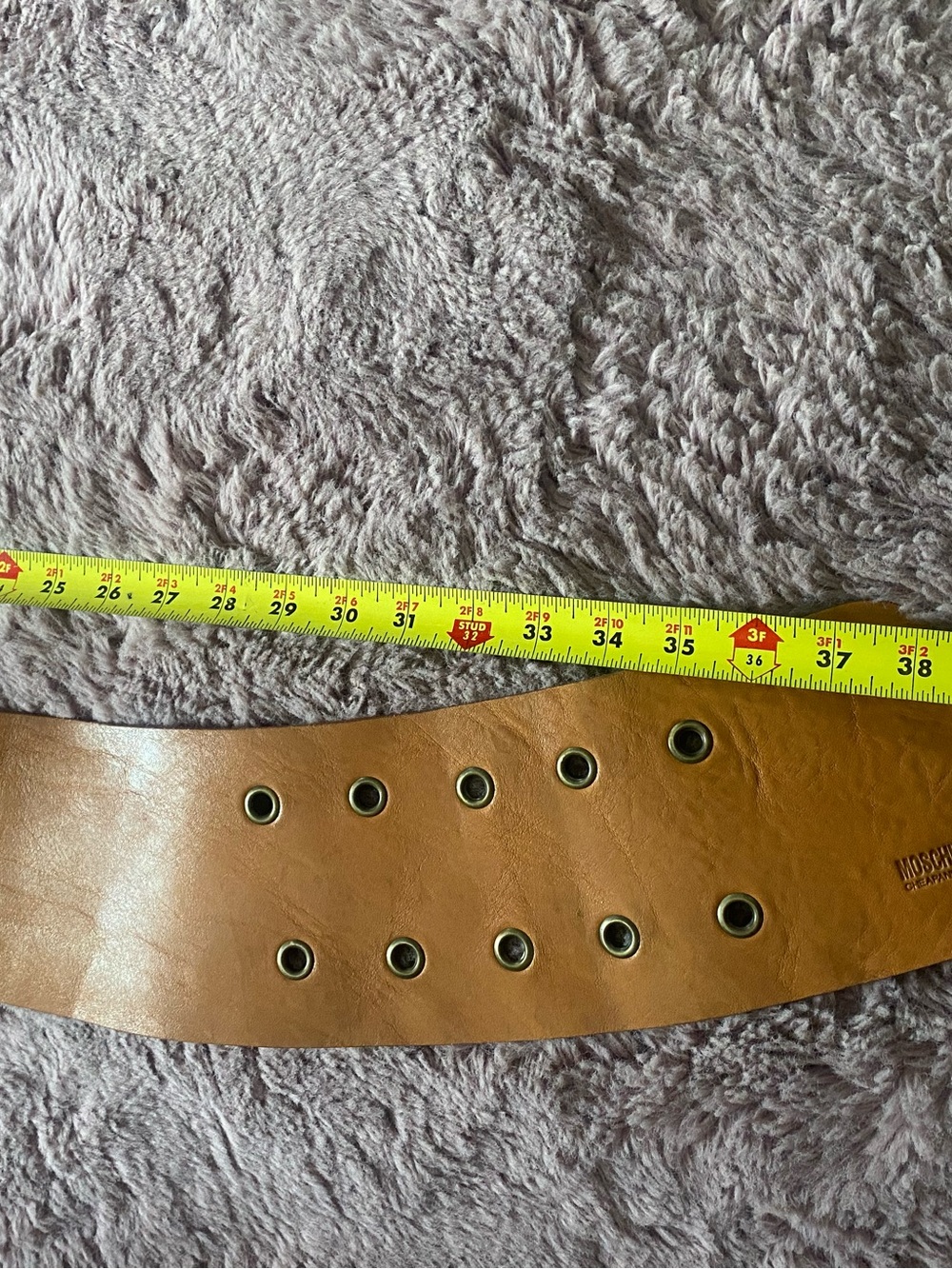 Designer leather wide belt by Moschino - Picture 5 of 8